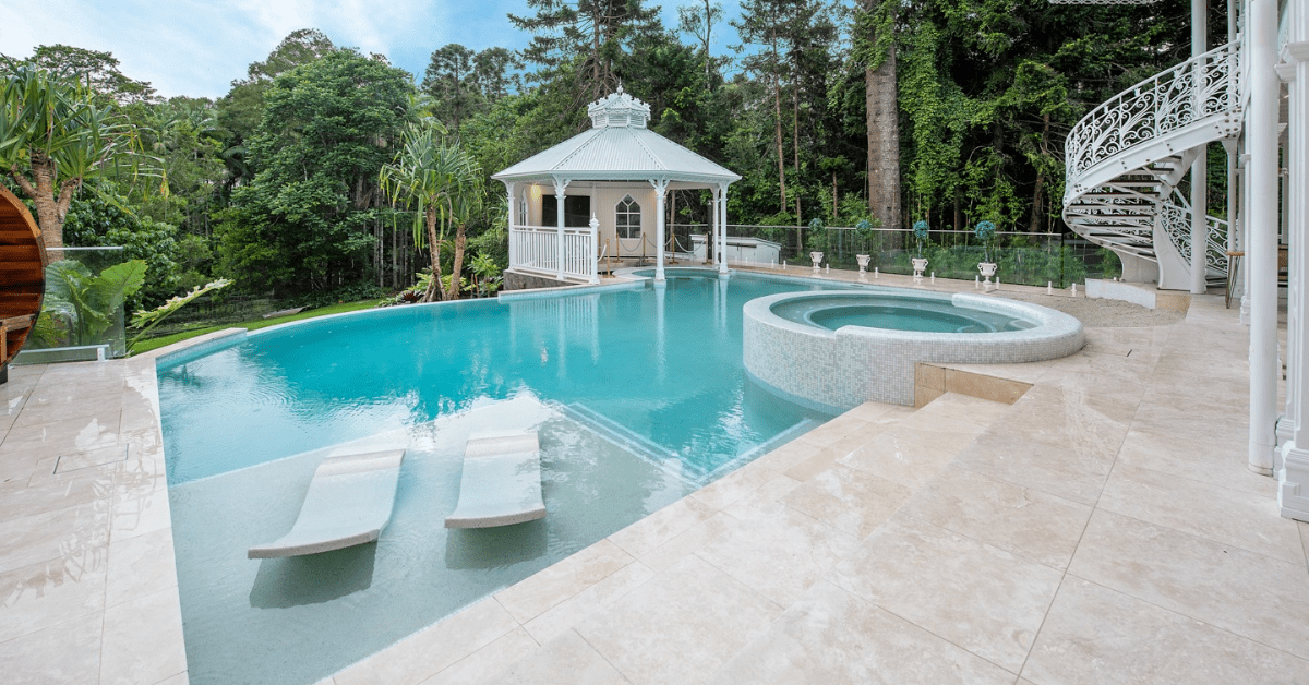 Custom Built Swimming Pools vs Prefab Pools: Key Differences